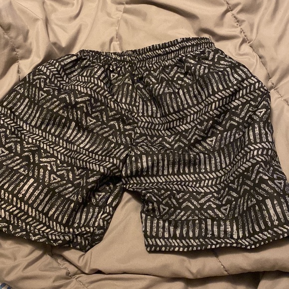 Swim trunks Brand New Boys Short size 11/12T - Picture 5 of 6